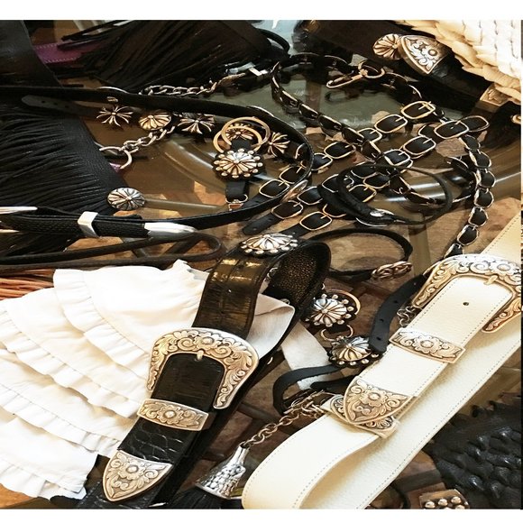 Meet your Posher, Roz's Closet - Picture 1 of 1